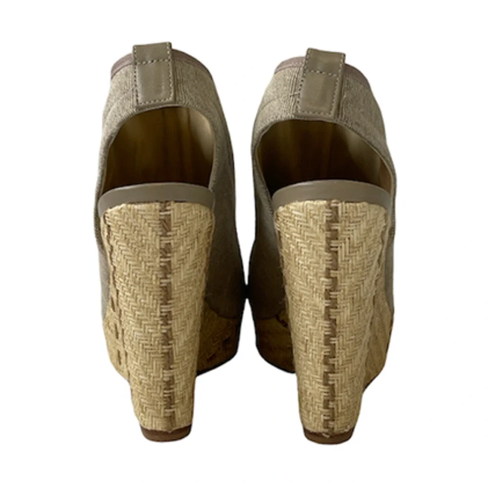 Stuart Weitzman Creamy Beige Open Toe Wedge Espadrille Sandals Size 6.5
